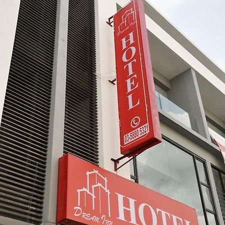 Dream Inn Hotel Bandar Mahkota Cheras Exterior foto